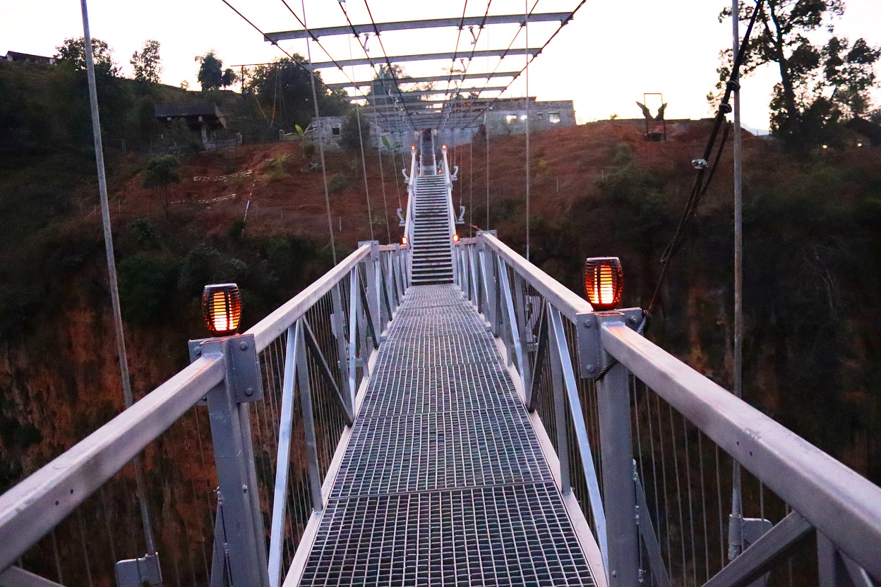 नेपालमै विश्वको दोस्रो आग्लो बन्जिजम्प पुल, फोटोमा यस्तो देखियो